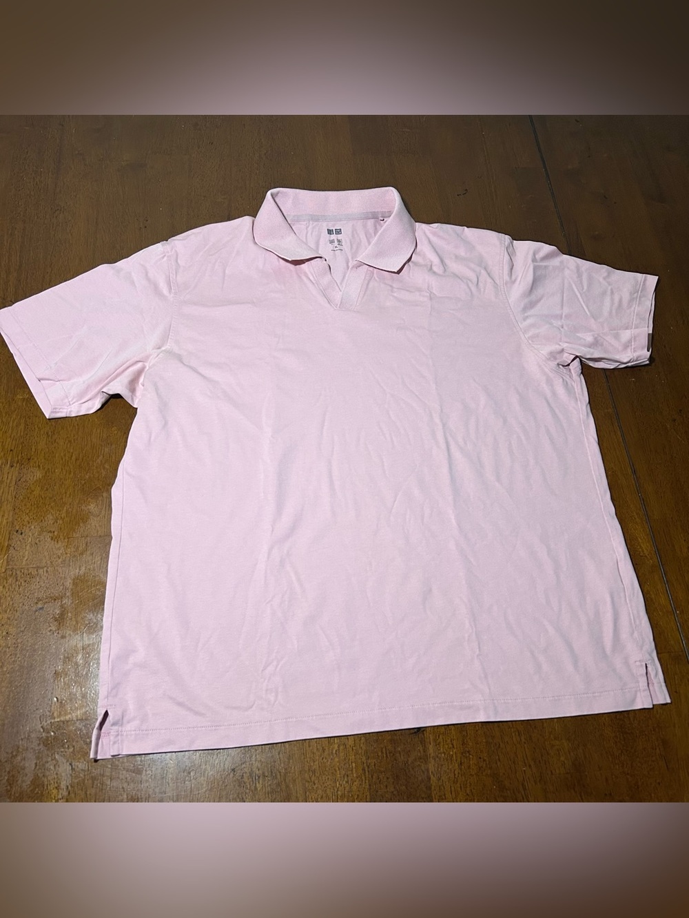 Uniqlo Airism Polo shirt